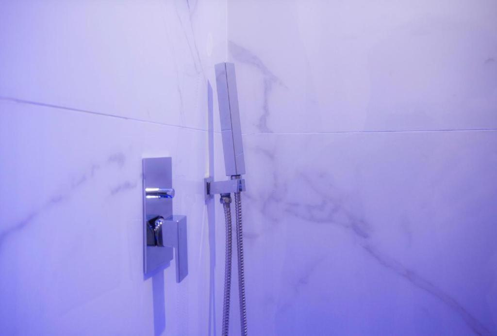 Suite Napoli Sotterranea Con Jacuzzi ภายนอก รูปภาพ