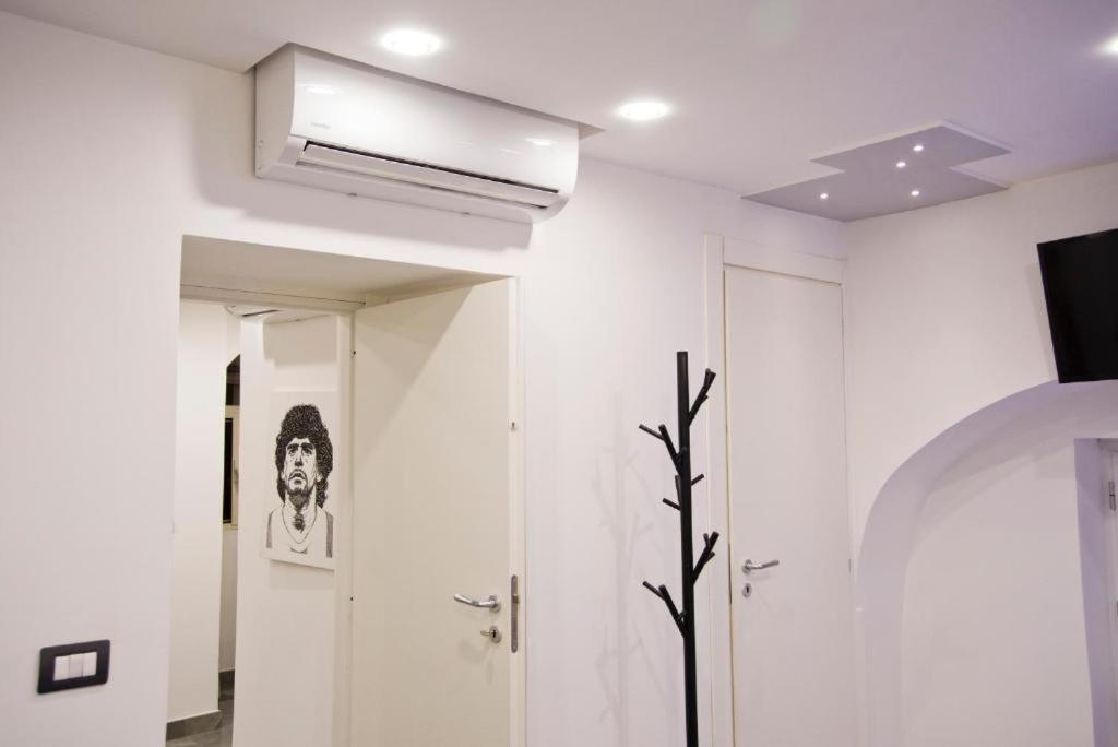 Suite Napoli Sotterranea Con Jacuzzi ภายนอก รูปภาพ