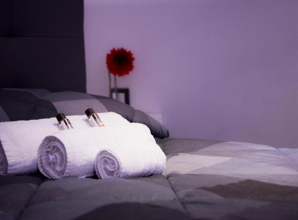 Suite Napoli Sotterranea Con Jacuzzi ภายนอก รูปภาพ