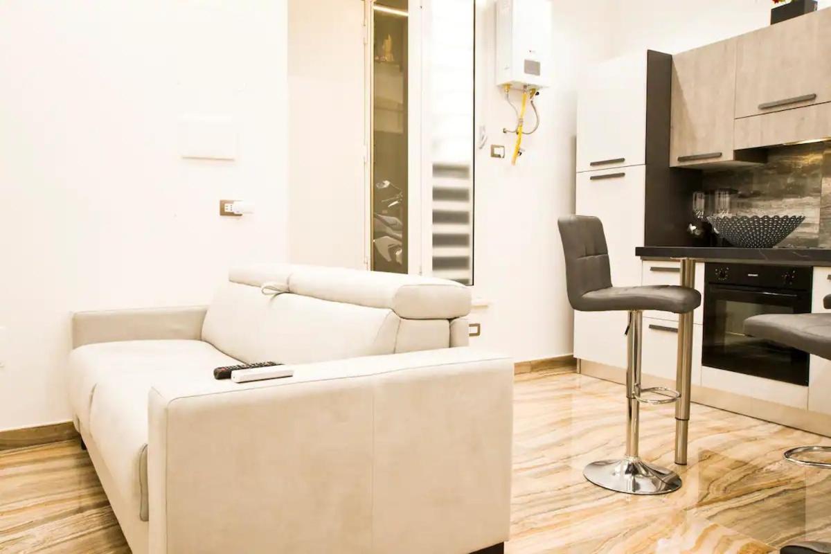 Suite Napoli Sotterranea Con Jacuzzi ภายนอก รูปภาพ